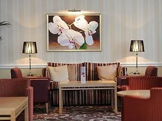 ***  סקארבורו Palm Court Hotel בריטניה