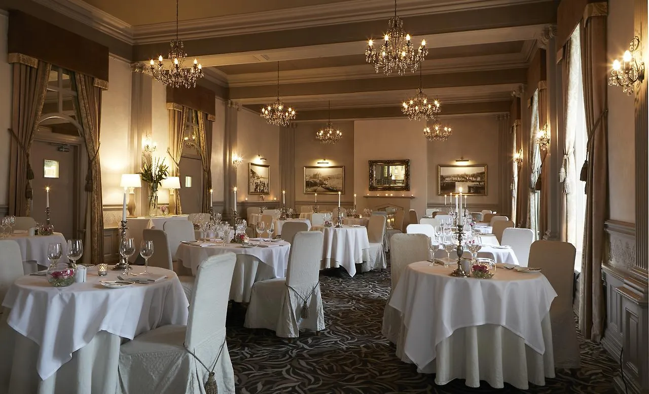 סקארבורו Palm Court Hotel