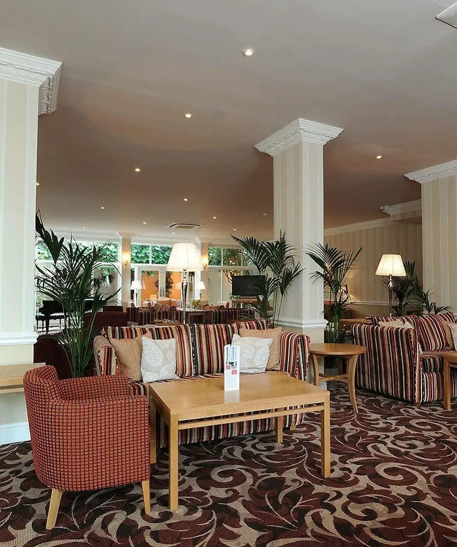 סקארבורו Palm Court Hotel