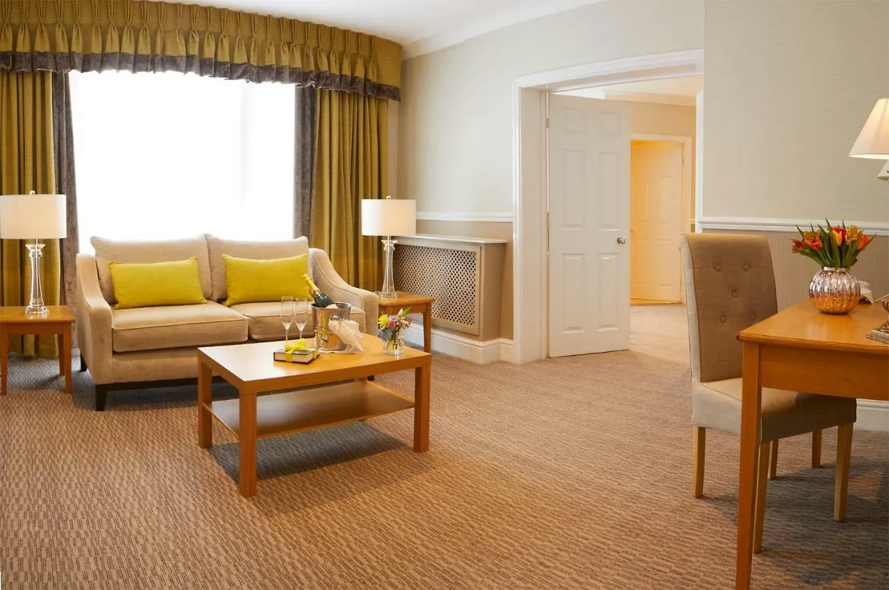 סקארבורו Palm Court Hotel